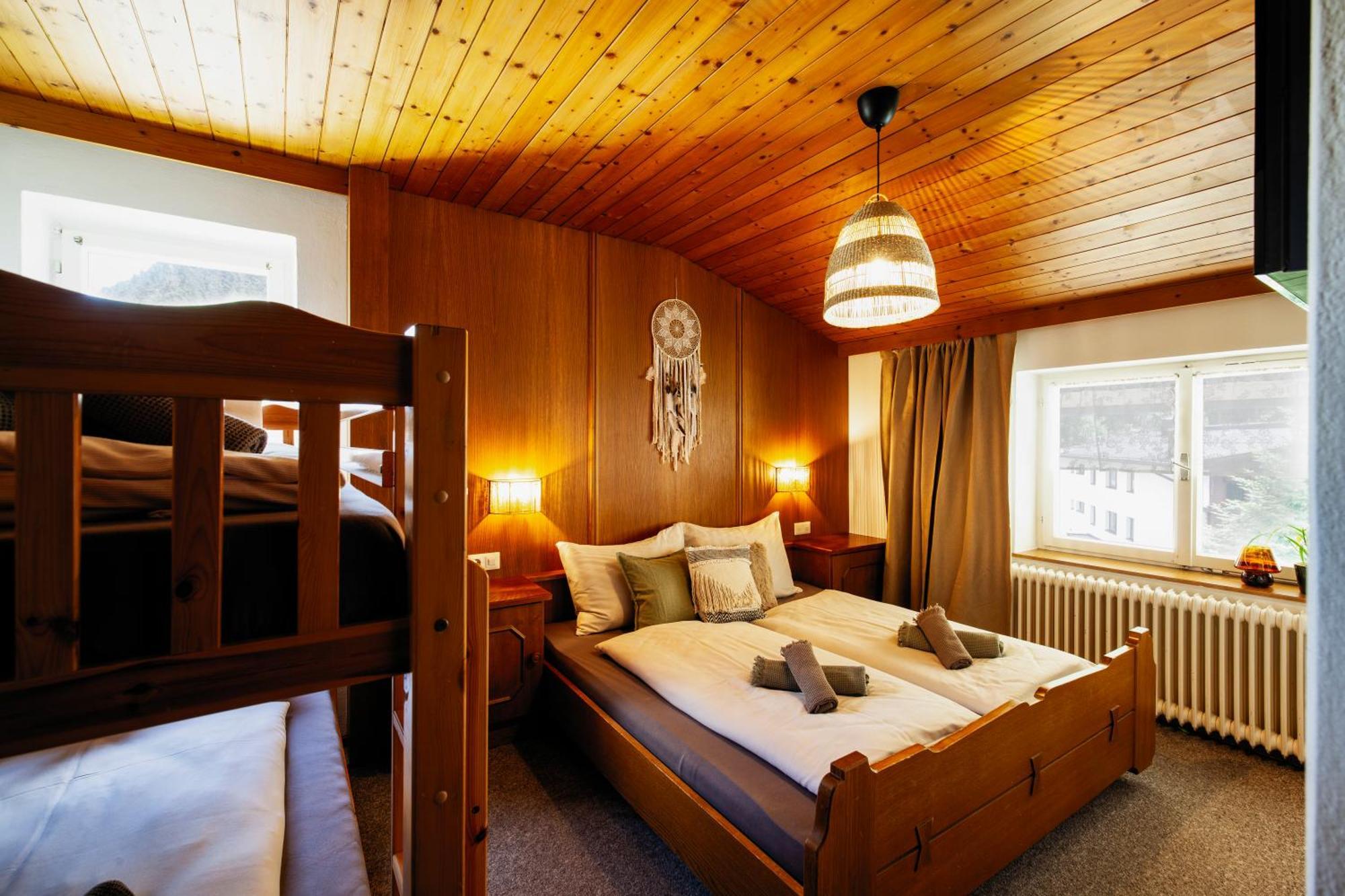 Pinetree Lodge Mayrhofen Bagian luar foto