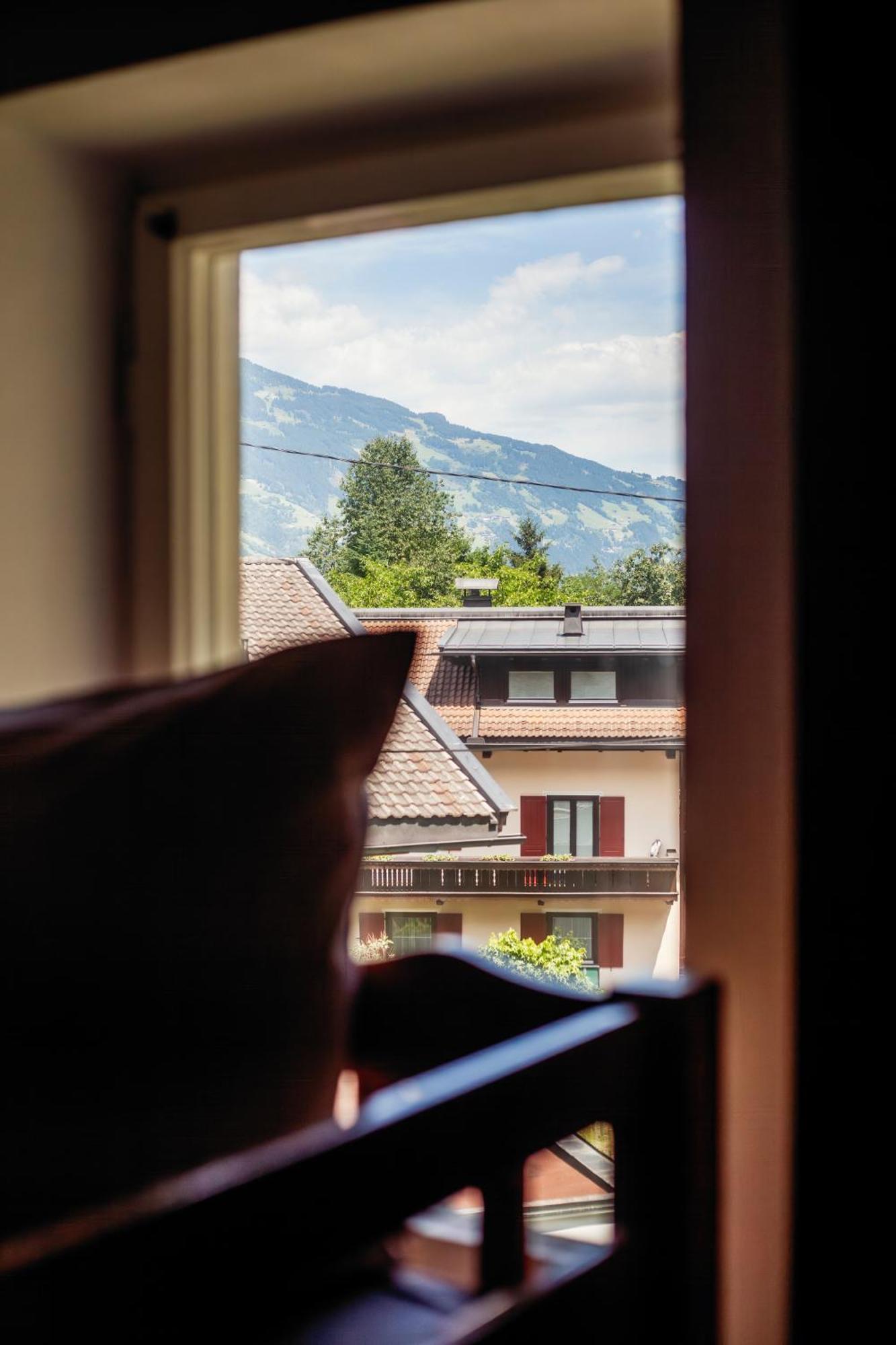 Pinetree Lodge Mayrhofen Ruang foto