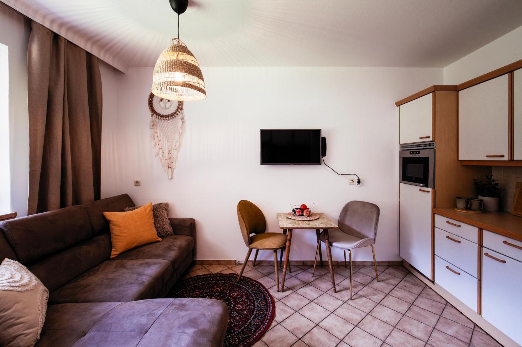 Pinetree Lodge Mayrhofen Ruang foto