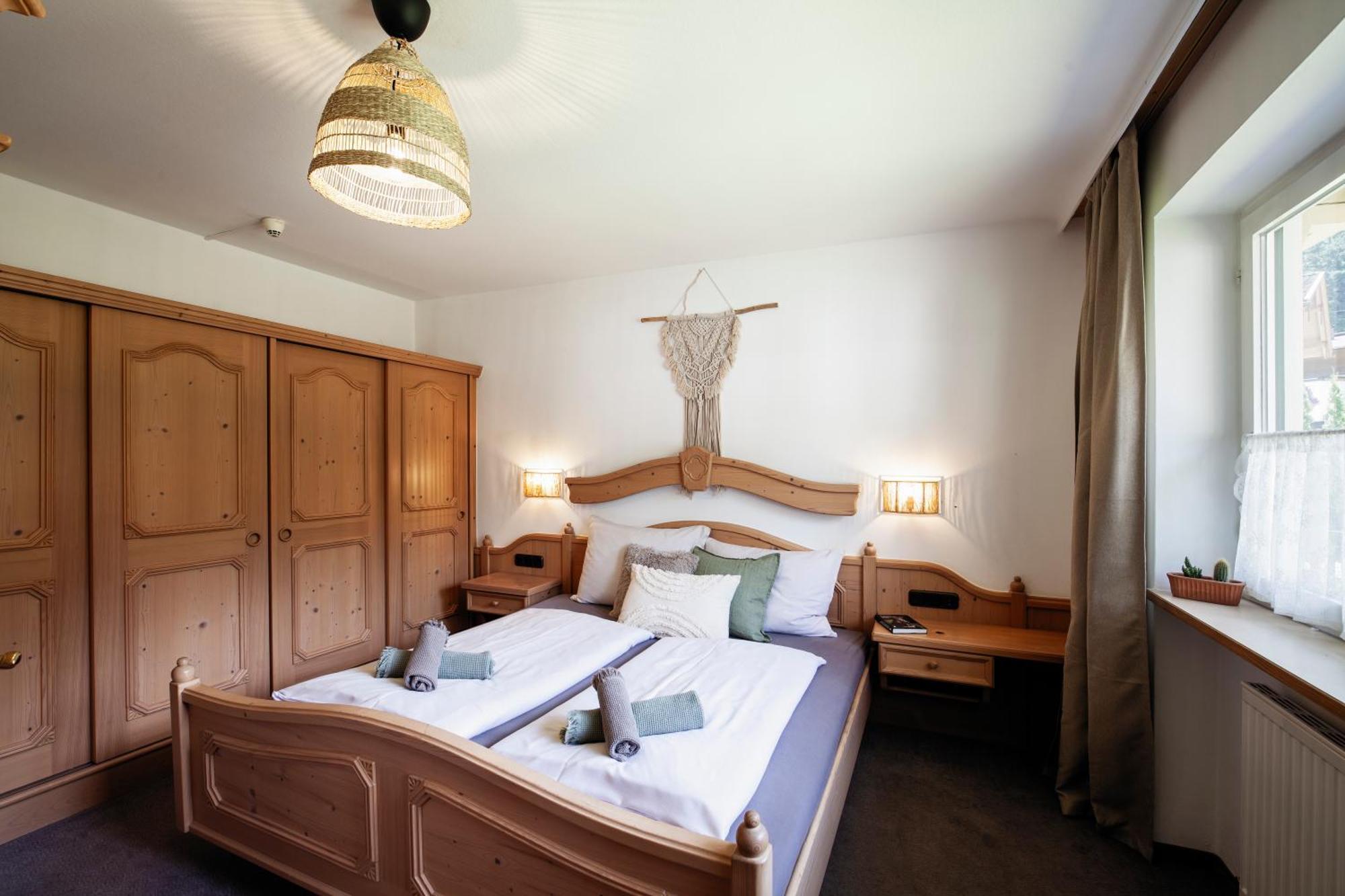 Pinetree Lodge Mayrhofen Bagian luar foto